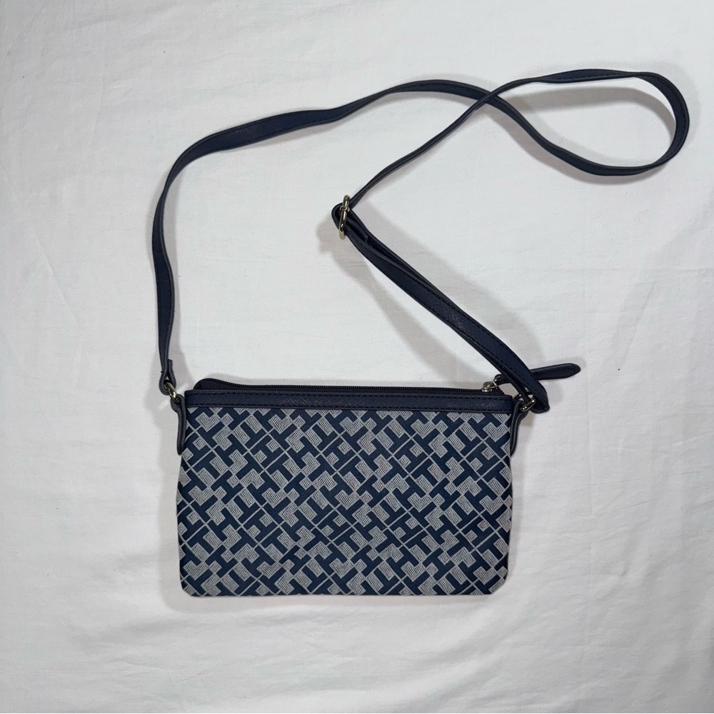 Tommy Hilfiger Navy Monogram Jacquard Crossbody Bag Gold Logo Adjustable Strap - Picture 6 of 6
